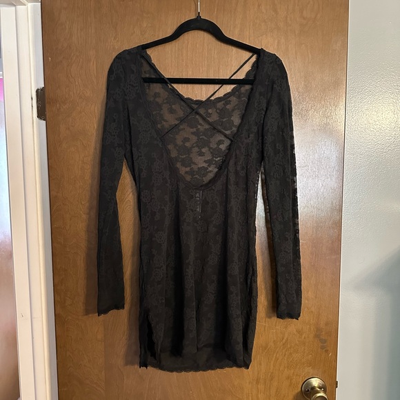 Victoria’s Secret Long Sleeve Lace Chemise Lingerie - Picture 2 of 4